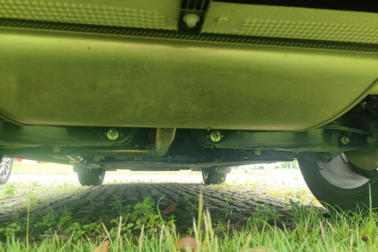Used Lynk & Co 08 EM-P 2025 120km Long-Range Pro Chassis Rear