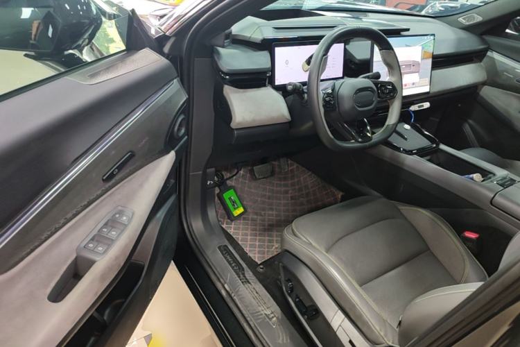 Used Lynk & Co 08 EM-P 2025 245km Ultra-Long Range Halo Driver Seat