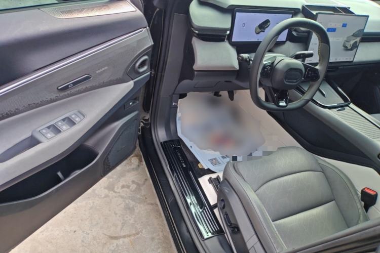 Used Lynk & Co 08 EM-P 2025 120km Long-Range Pro Driver Seat