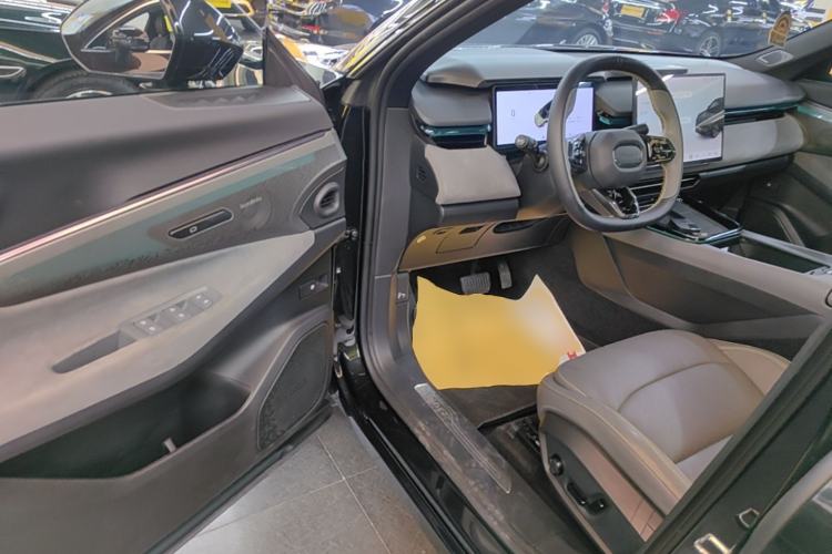 Used Lynk & Co 08 EM-P 2025 120km Long-Range Pro Driver Seat