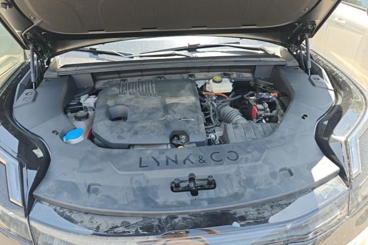 Used Lynk & Co 08 EM-P 2025 120km Long-Range Halo Engine Bay