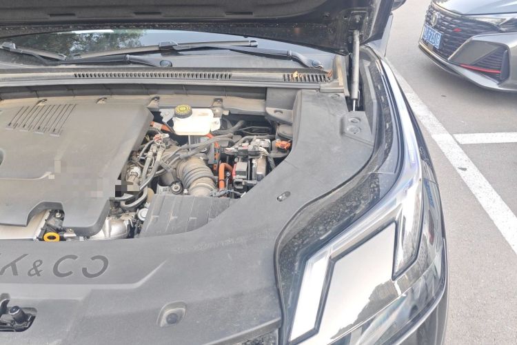 Used Lynk & Co 08 EM-P 2025 245 km Ultra-Long Range Pro Engine Bay Left