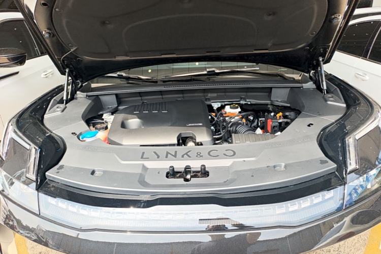 Used Lynk & Co 08 EM-P 2025 245km Ultra-Long Range Halo Engine Bay