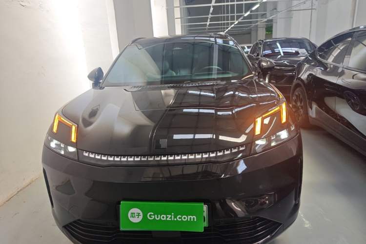 Used Lynk & Co 08 EM-P 2025 120km Long-Range Halo Front