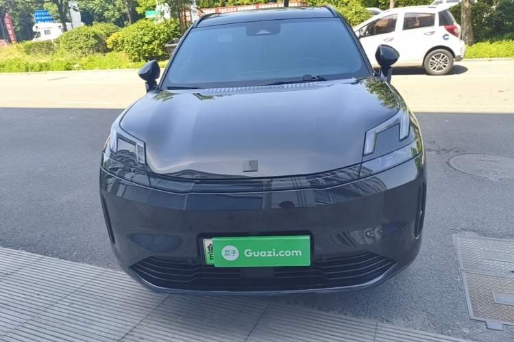 Used Lynk & Co 08 EM-P 2025 120km Long-Range Pro Front