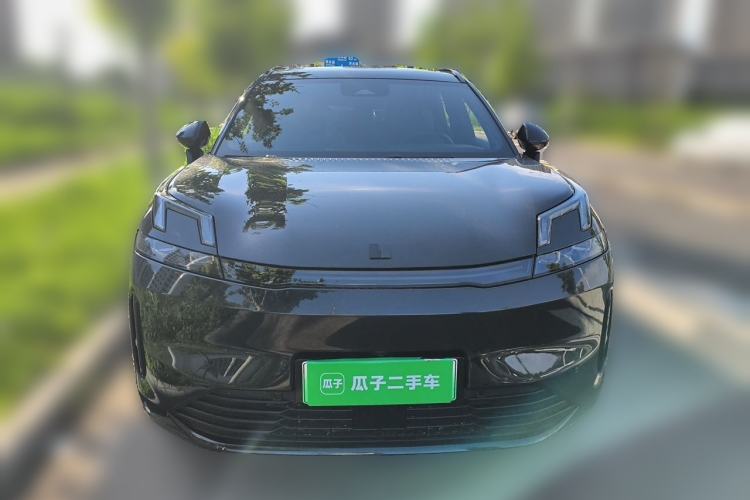 Used Lynk & Co 08 EM-P 2025 120km Long-Range Pro Front