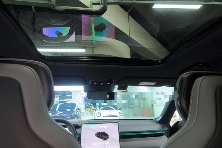 Used Lynk & Co 08 EM-P 2025 120km Long-Range Pro Headliner