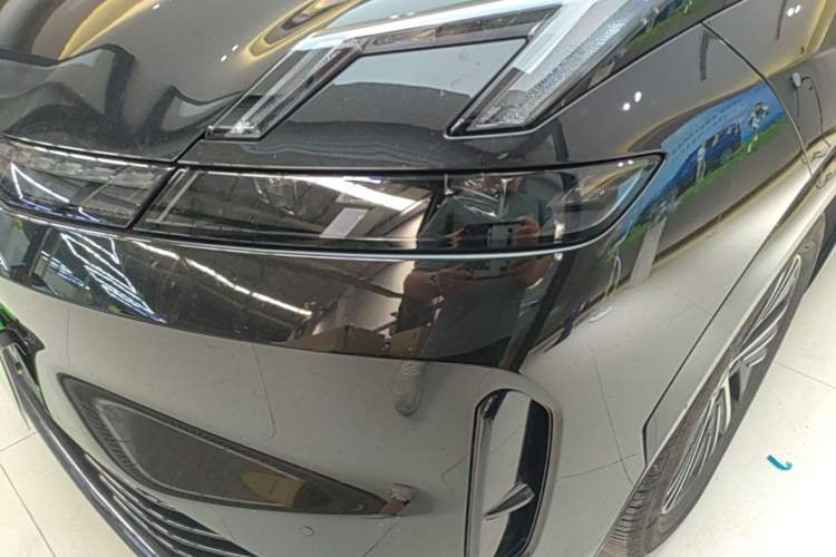 Used Lynk & Co 08 EM-P 2025 120km Long-Range Halo Left Front Headlight