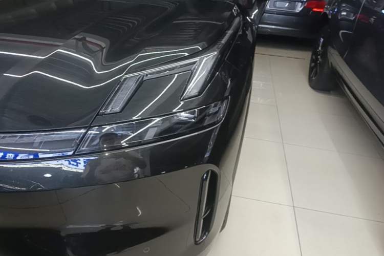 Used Lynk & Co 08 EM-P 2025 120km Long-Range Halo Left Front Headlight