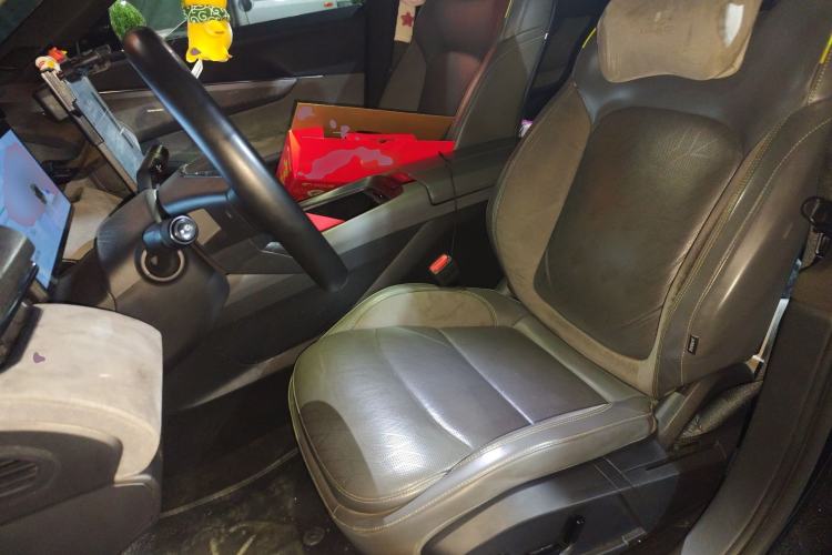 Used Lynk & Co 08 EM-P 2025 245km Ultra-Long Range Halo Left Front Seat