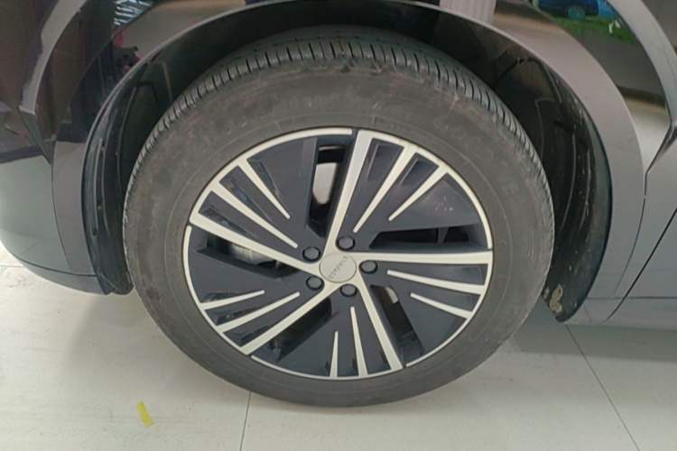 Used Lynk & Co 08 EM-P 2025 120km Long-Range Halo Left Front Wheel Hub