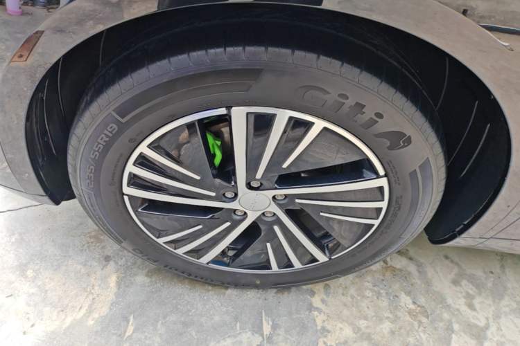 Used Lynk & Co 08 EM-P 2025 120km Long-Range Pro Left Front Wheel Hub