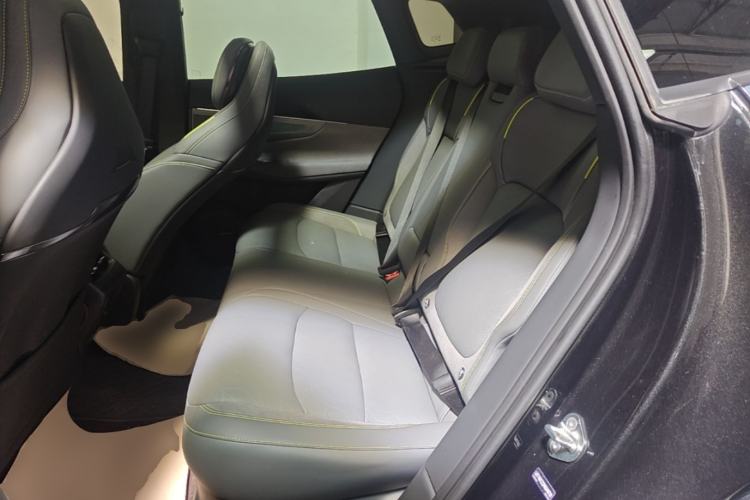 Used Lynk & Co 08 EM-P 2025 120km Long-Range Halo Left Rear Seat