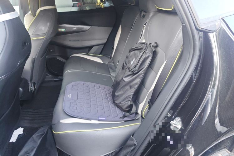 Used Lynk & Co 08 EM-P 2025 245 km Ultra-Long Range Pro Left Rear Seat