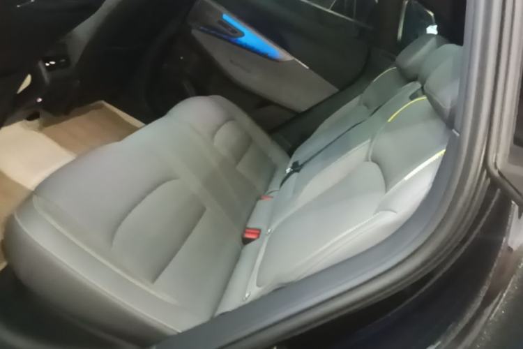 Used Lynk & Co 08 EM-P 2025 120km Long-Range Halo Left Rear Seat