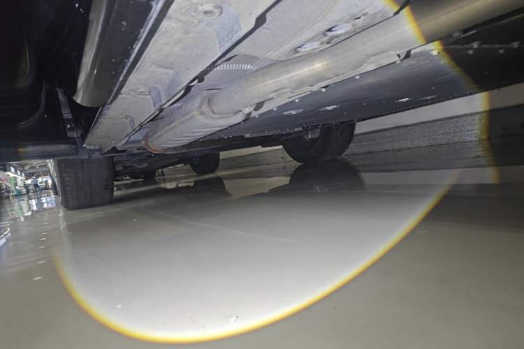 Used Lynk & Co 08 EM-P 2025 120km Long-Range Halo Left Side Sill