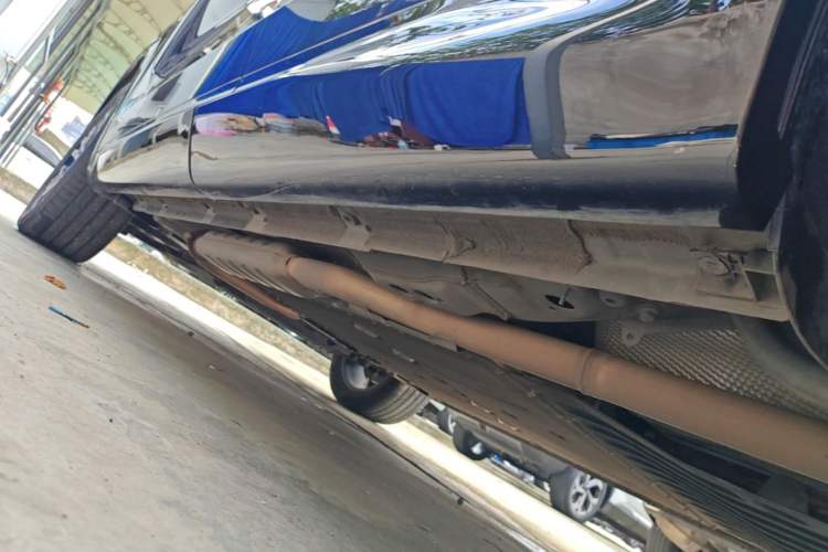 Used Lynk & Co 08 EM-P 2025 120km Long-Range Pro Left Side Sill