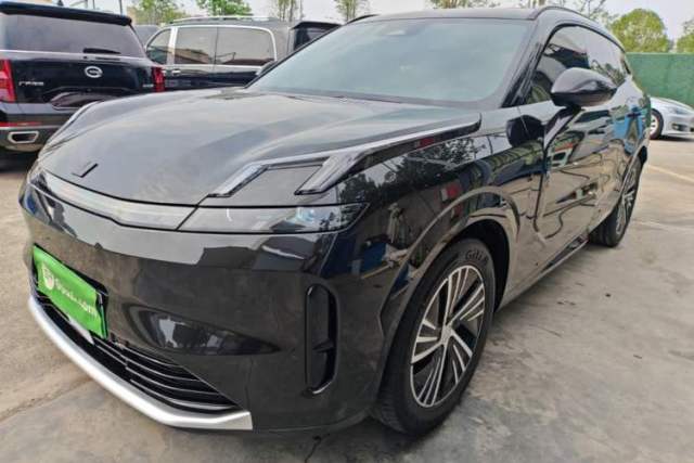 Used Lynk & Co 08 EM-P 2025 120km Long-Range Pro