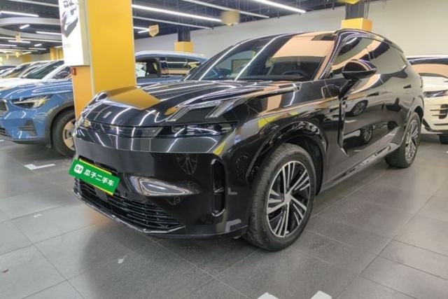 Used Lynk & Co 08 EM-P 2025 120km Long-Range Pro