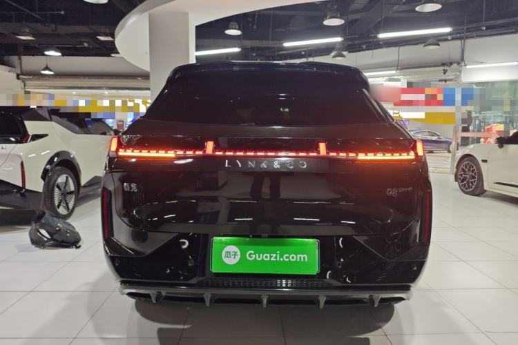 Used Lynk & Co 08 EM-P 2025 120km Long-Range Pro Rear