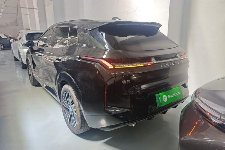 Used Lynk & Co 08 EM-P 2025 120km Long-Range Halo Rear Left 45 Deg