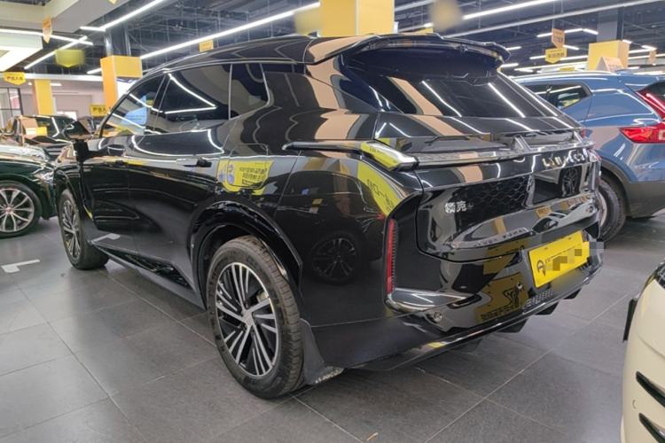 Used Lynk & Co 08 EM-P 2025 120km Long-Range Pro Rear Left 45 Deg