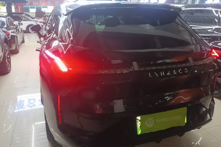 Used Lynk & Co 08 EM-P 2025 120km Long-Range Halo Rear Left 45 Deg