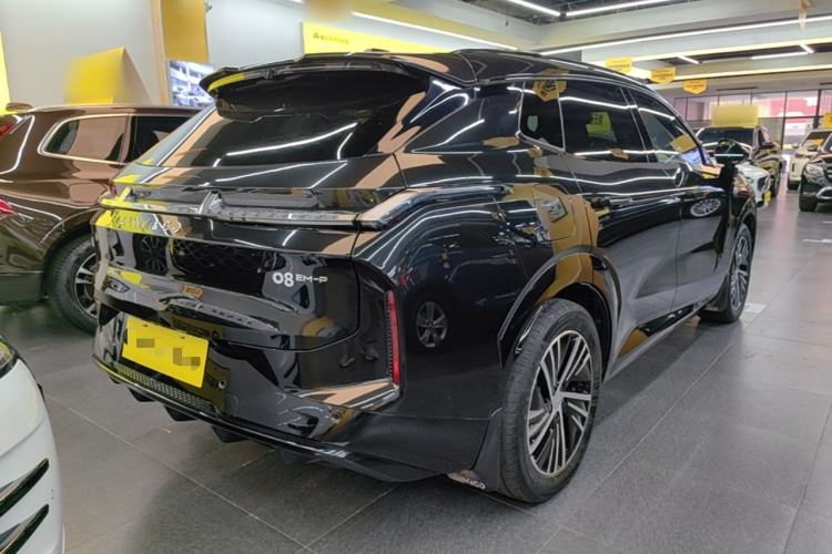 Used Lynk & Co 08 EM-P 2025 120km Long-Range Pro Rear Right 45 Deg