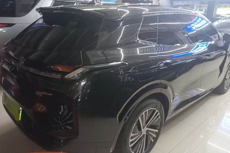 Used Lynk & Co 08 EM-P 2025 120km Long-Range Halo Rear Right 45 Deg
