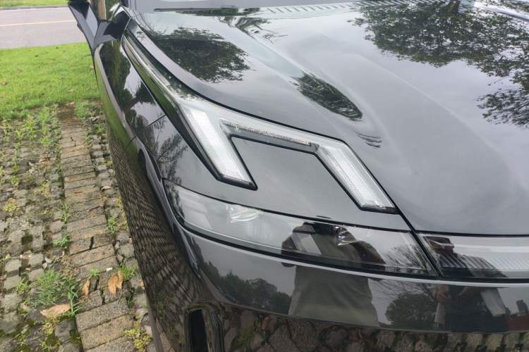 Used Lynk & Co 08 EM-P 2025 120km Long-Range Pro Right Front Headlight