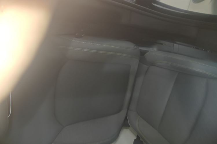Used Lynk & Co 08 EM-P 2025 120km Long-Range Halo Right Front Seat