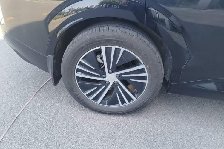 Used Lynk & Co 08 EM-P 2025 120km Long-Range Pro Right Rear Wheel Hub