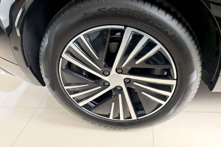 Used Lynk & Co 08 EM-P 2025 245km Ultra-Long Range Halo Right Rear Wheel Hub