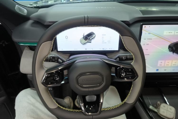 Used Lynk & Co 08 EM-P 2025 120km Long-Range Pro Steering Wheel