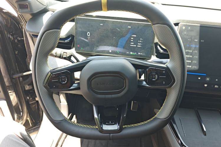 Used Lynk & Co 08 EM-P 2025 120km Long-Range Halo Steering Wheel