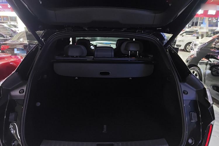 Used Lynk & Co 08 EM-P 2025 120km Long-Range Halo Trunk