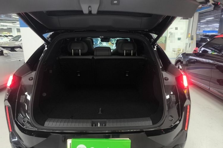 Used Lynk & Co 08 EM-P 2025 120km Long-Range Pro Trunk