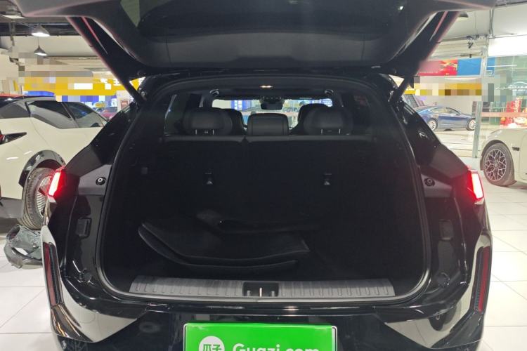 Used Lynk & Co 08 EM-P 2025 120km Long-Range Pro Trunk