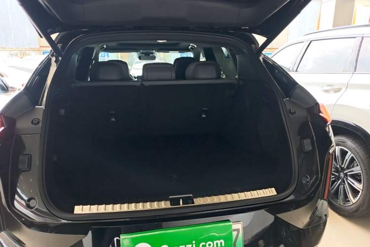 Used Lynk & Co 08 EM-P 2025 245km Ultra-Long Range Halo Trunk