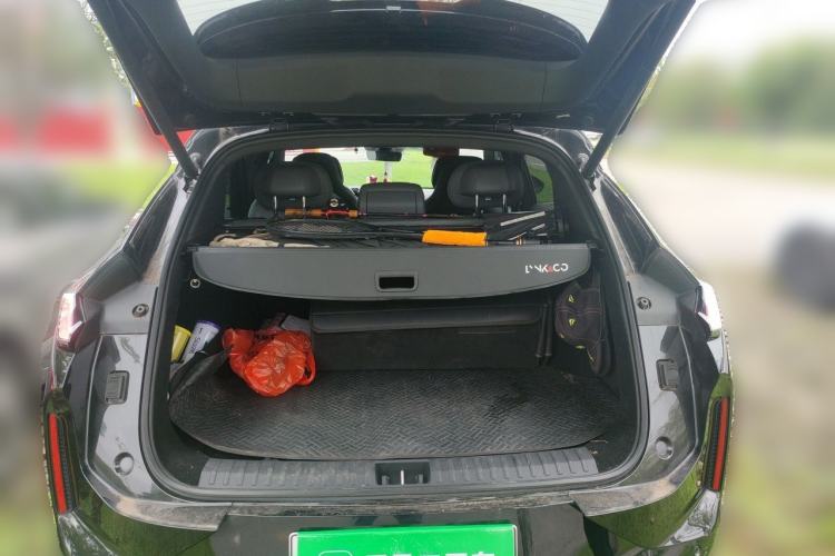Used Lynk & Co 08 EM-P 2025 120km Long-Range Pro Trunk