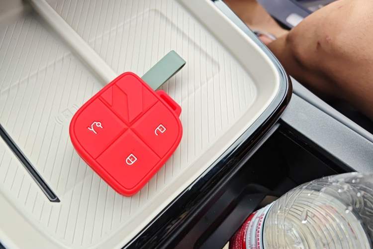Used Lynk & Co 08 EM-P 2025 245 km Ultra-Long Range Pro Vehicle Key