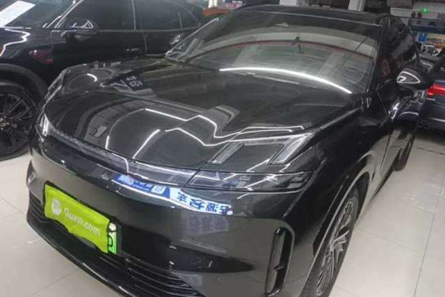 Used Lynk & Co 08 EM-P 2025 120km Long-Range Halo