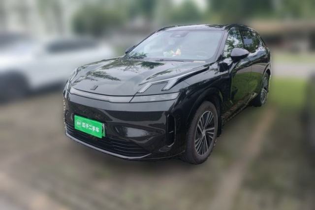 Used Lynk & Co 08 EM-P 2025 120km Long-Range Pro