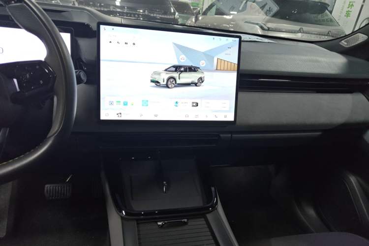 Used Lynk & Co 08 EM-P 2025 245km Ultra-Long Range Halo Audio And AC Panel