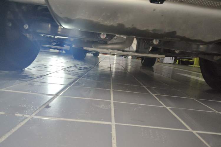 Used Lynk & Co 08 EM-P 2025 220 km All-Wheel-Drive Performance Halo Chassis Rear