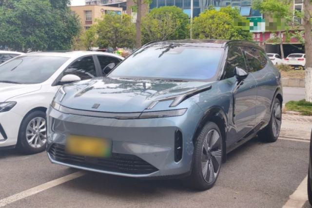 Used Lynk & Co 08 EM-P 2025 245km Ultra-Long Range Halo