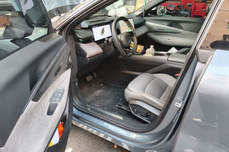 Used Lynk & Co 08 EM-P 2025 120km Long-Range Halo Driver Seat