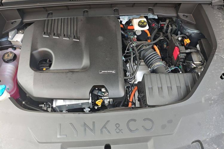 Used Lynk & Co 08 EM-P 2025 245km Ultra-Long Range Halo Engine Bay