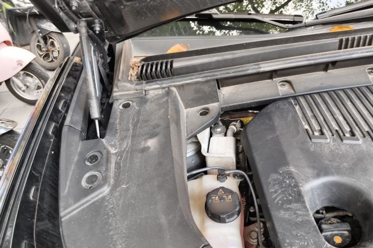 Used Lynk & Co 08 EM-P 2025 120km Long-Range Halo Engine Bay Right