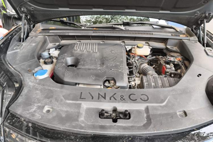 Used Lynk & Co 08 EM-P 2025 120km Long-Range Halo Engine Bay